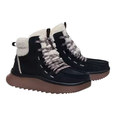 Wendy Peak Apres Suede CozStit 